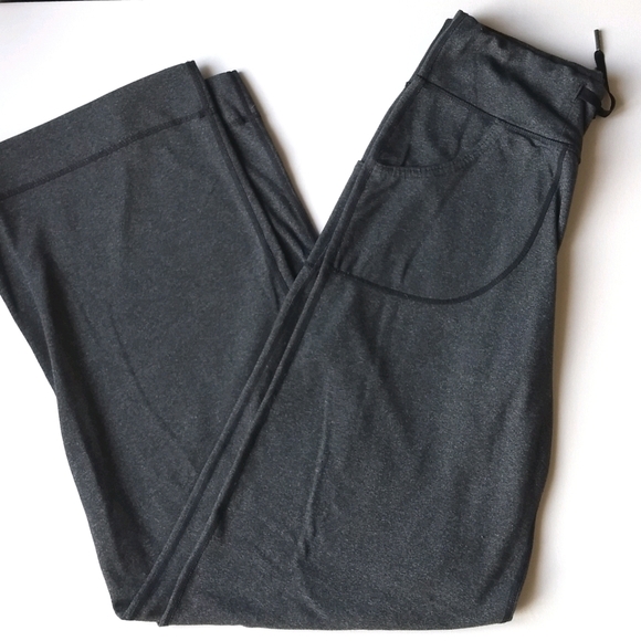 Lululemon Wide Leg Yoga Pants * Size 2 Reg